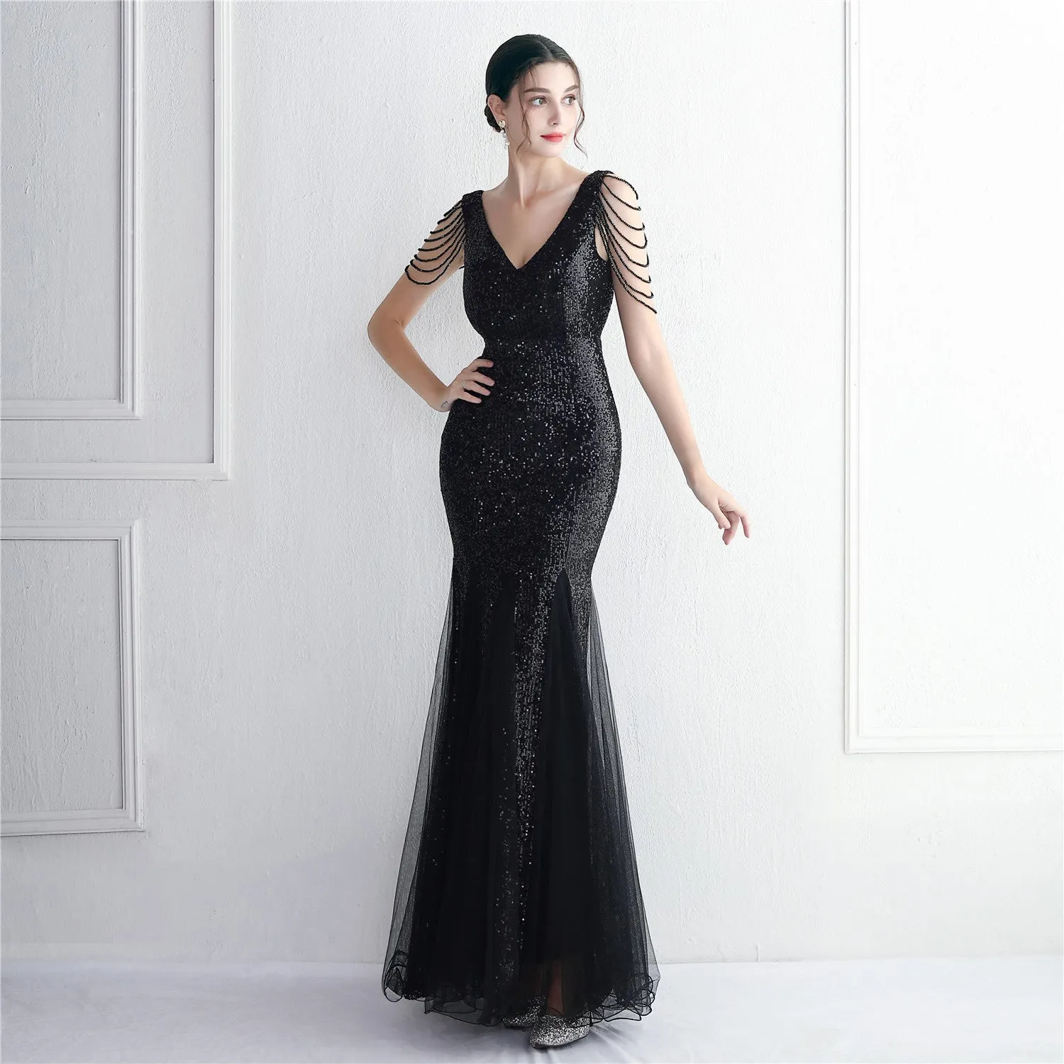 Elegant and Promising Long Sleeveless Floor Length Wedding Dress