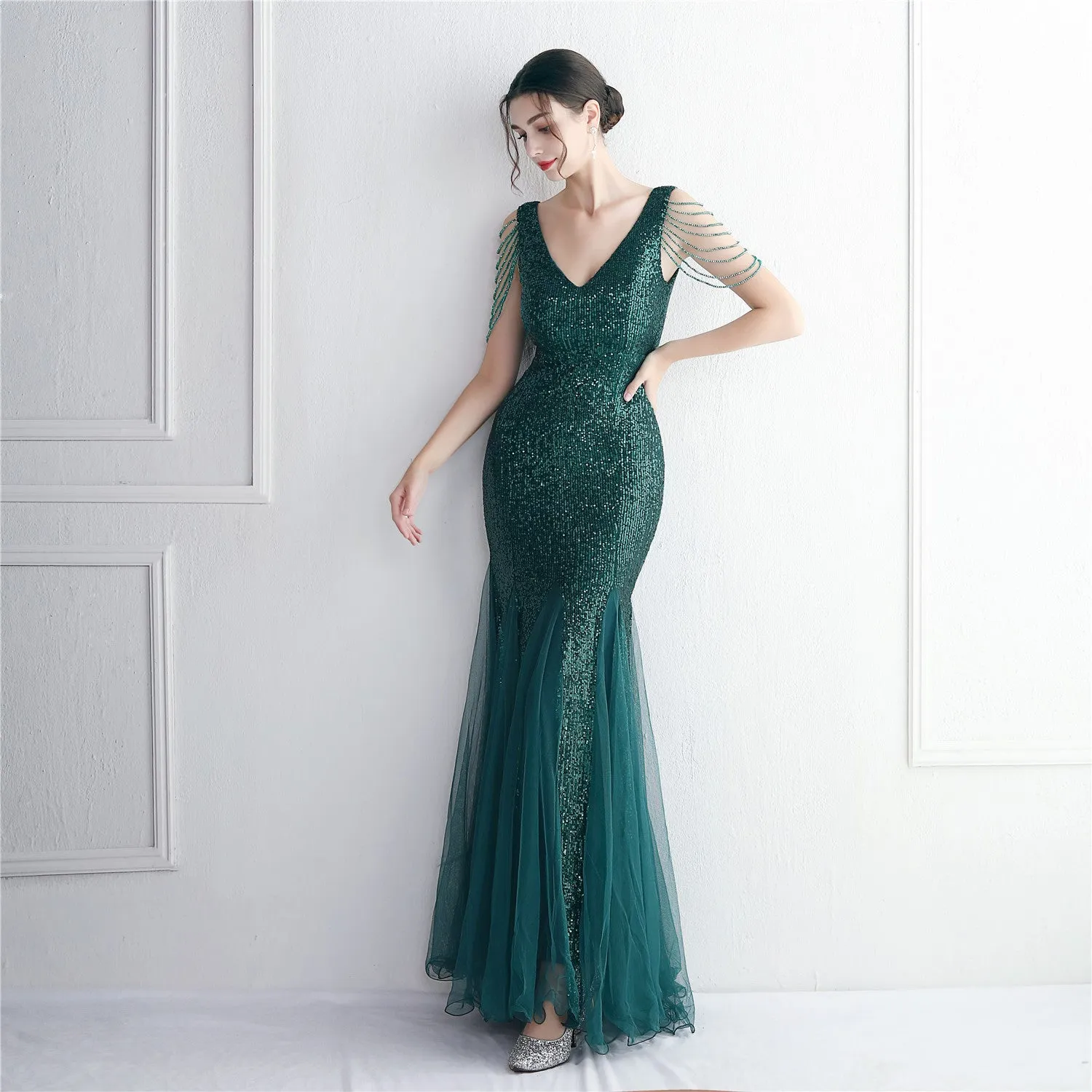 Elegant and Promising Long Sleeveless Floor Length Wedding Dress