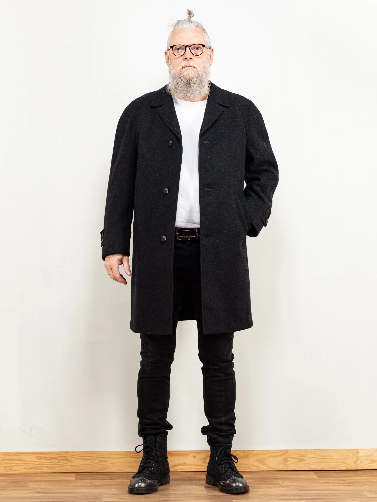 Vintage 80's Men Wool Coat in Dark Grey
